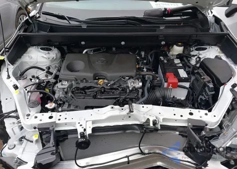 2025 Toyota Rav4 Xle z USA, uszkodzony, nr VIN 2T3P1RFV3SW558748